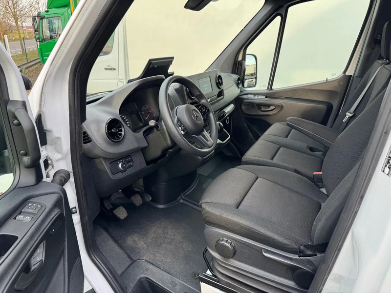 Mercedes-Benz Sprinter 315 L3H2*360°Camera*parktronic*cruise control*zetelverwarming* - Panelvan: fotoğraf 4 Mercedes-Benz Sprinter 315 L3H2*360°Camera*parktronic*cruise control*zetelverwarming* - Panelvan: fotoğraf 4