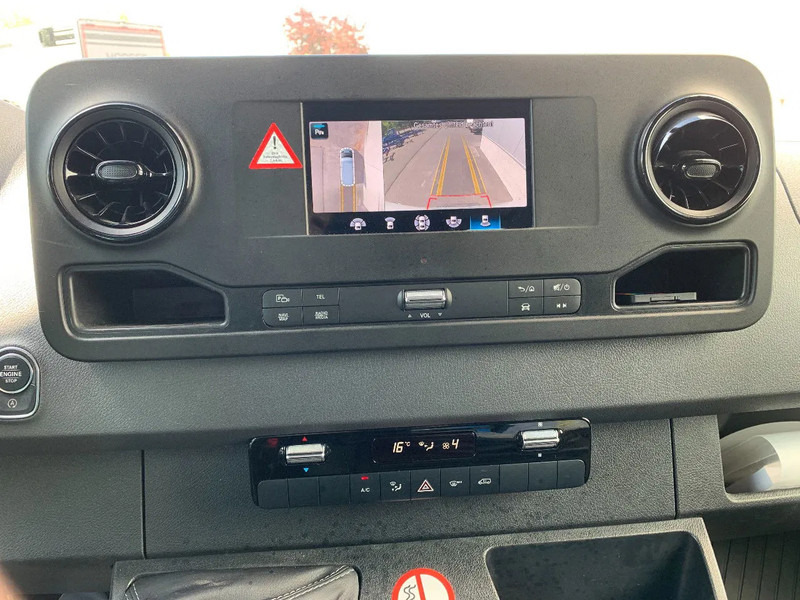 Mercedes-Benz Sprinter 315 L3H2*NEW Carrier xarios 350 -18°C*achteruitrijcamera*navigatie*zetelverwarming*360° camera* - Frigorifik kamyonet: fotoğraf 4 Mercedes-Benz Sprinter 315 L3H2*NEW Carrier xarios 350 -18°C*achteruitrijcamera*navigatie*zetelverwarming*360° camera* - Frigorifik kamyonet: fotoğraf 4