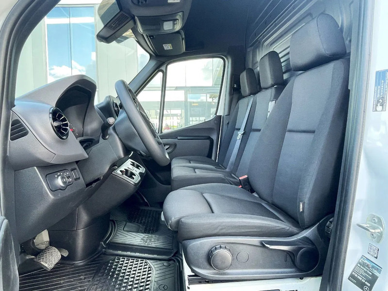 Mercedes-Benz Sprinter 315 L3H2*NEW Carrier xarios 350 -18°C*achteruitrijcamera*navigatie*zetelverwarming*360° camera* - Frigorifik kamyonet: fotoğraf 5 Mercedes-Benz Sprinter 315 L3H2*NEW Carrier xarios 350 -18°C*achteruitrijcamera*navigatie*zetelverwarming*360° camera* - Frigorifik kamyonet: fotoğraf 5