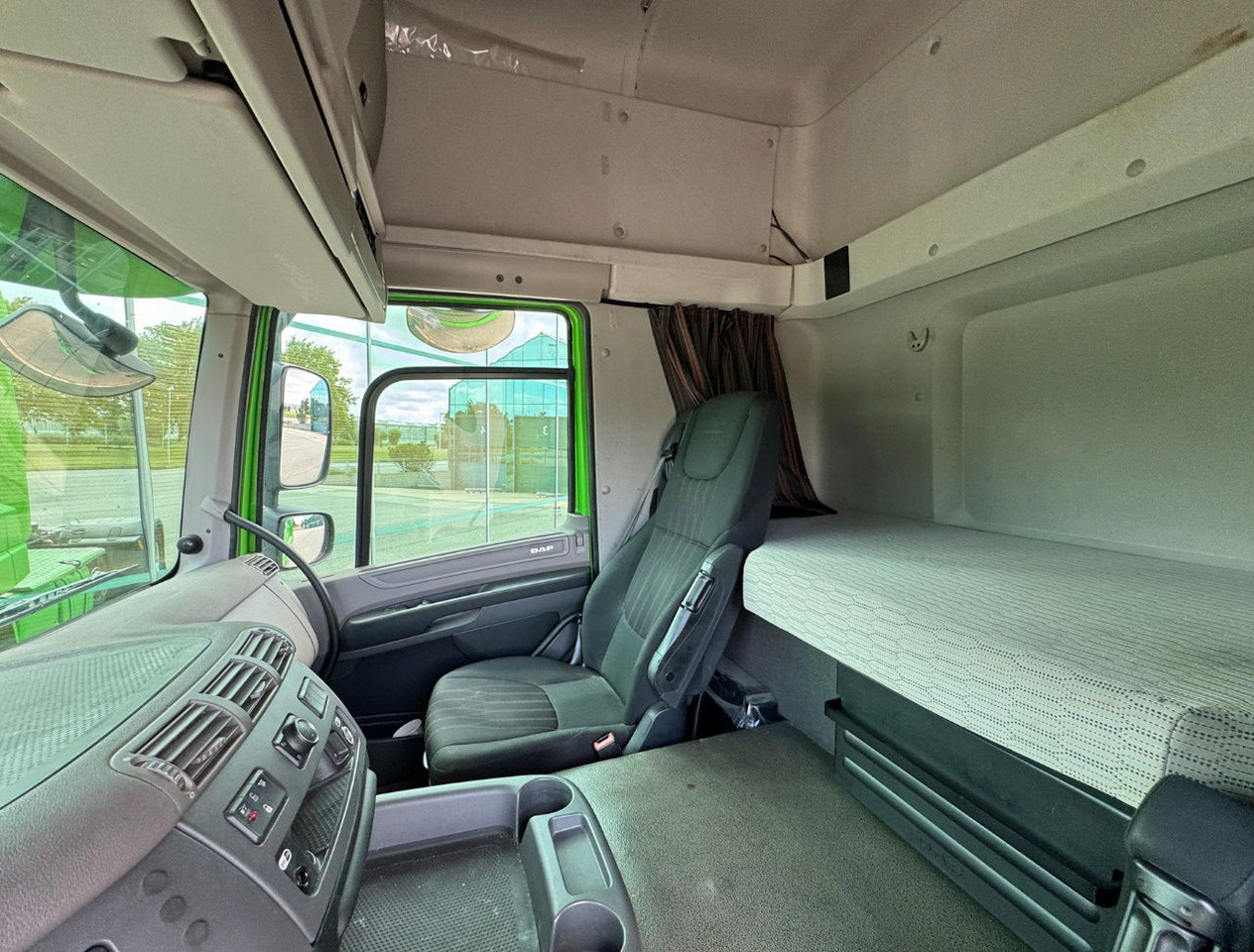 Çekici DAF CF 450 FTP Space CAB Only 447.500 KM 2x Tanks TOP Condition Belgium Truck: fotoğraf 10