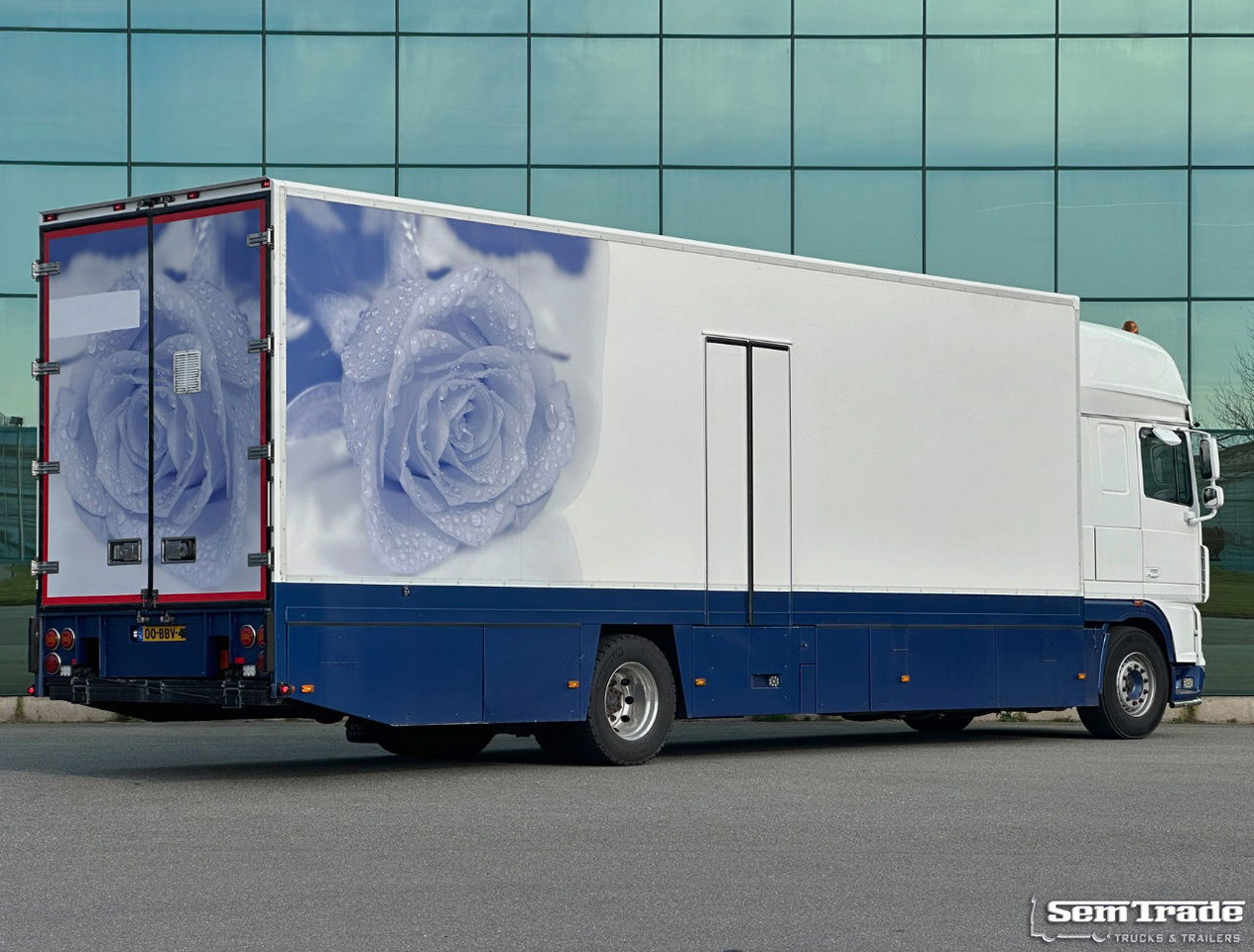 DAF XF 105.460 SSC 7 Karren BAK Bloemen Verkoop Koeling Klep Kachel - Refrijeratör kamyon: fotoğraf 4 DAF XF 105.460 SSC 7 Karren BAK Bloemen Verkoop Koeling Klep Kachel - Refrijeratör kamyon: fotoğraf 4