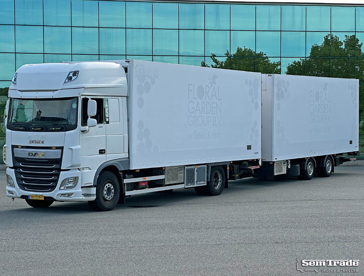 DAF XF 460 SSC Only 636.000 KM Tail Lift Cooling TOP Condition Holland-Combi - Refrijeratör kamyon: fotoğraf 1 DAF XF 460 SSC Only 636.000 KM Tail Lift Cooling TOP Condition Holland-Combi - Refrijeratör kamyon: fotoğraf 1