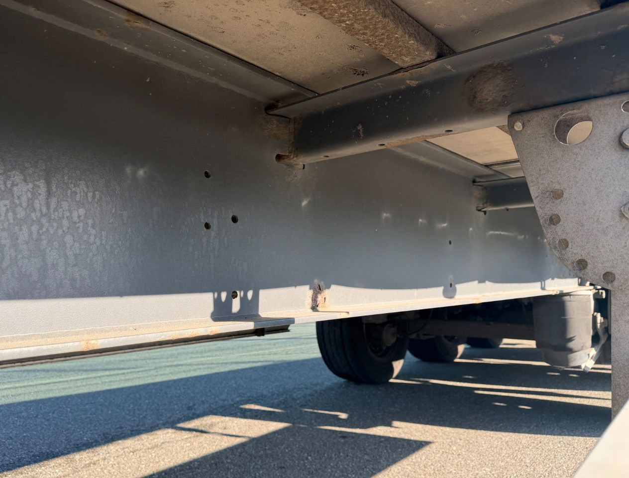 Tenteli dorse Fliegl SDS 350 Lift Axle Disc Brakes Sliding Sides + Roof TOP Condition: fotoğraf 11 Tenteli dorse Fliegl SDS 350 Lift Axle Disc Brakes Sliding Sides + Roof TOP Condition: fotoğraf 11