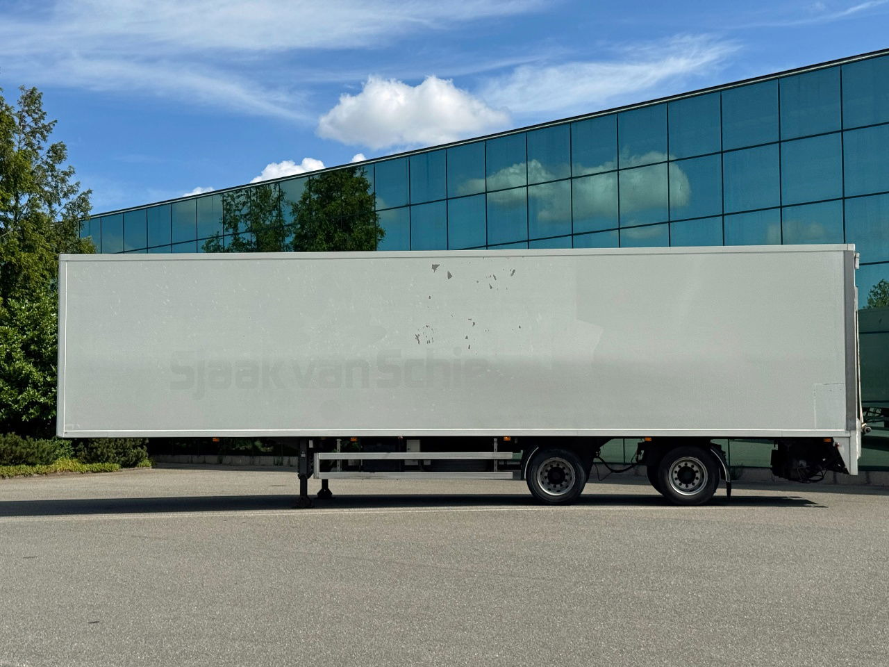 HTF 2-AS Heiwo 1240 x 250 x 272 CM Inwendig Stuuras Laadklep APK TOT 07-2026 - Kapalı karoser dorse: fotoğraf 2 HTF 2-AS Heiwo 1240 x 250 x 272 CM Inwendig Stuuras Laadklep APK TOT 07-2026 - Kapalı karoser dorse: fotoğraf 2