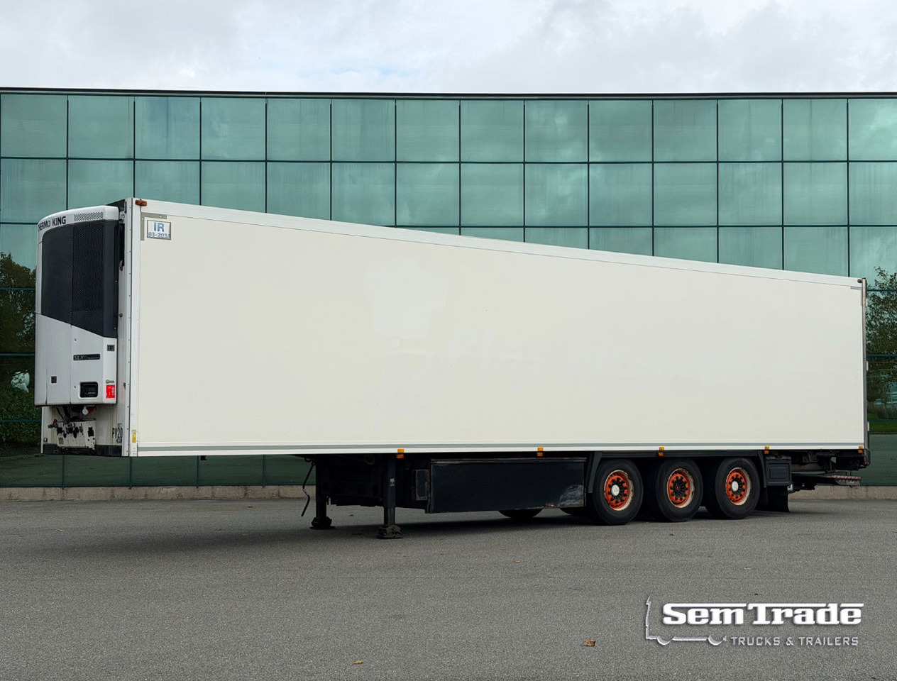 Krone SD Thermo King SLXe Spectrum BI Temp Flower Wide 270 CM High 2.000 KG Lift Disc Brakes NL Trailer - Frigorifik dorse: fotoğraf 1 Krone SD Thermo King SLXe Spectrum BI Temp Flower Wide 270 CM High 2.000 KG Lift Disc Brakes NL Trailer - Frigorifik dorse: fotoğraf 1