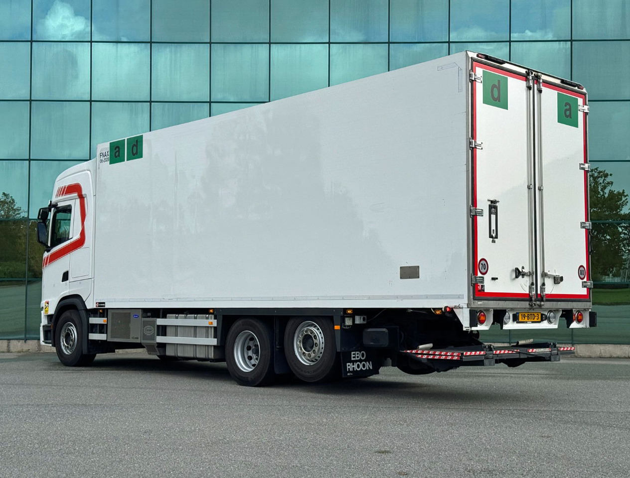 Scania S500 6X2 Retarder 815 x 250 x 275 CM Inside TOP Condition Holland Truck - Refrijeratör kamyon: fotoğraf 3 Scania S500 6X2 Retarder 815 x 250 x 275 CM Inside TOP Condition Holland Truck - Refrijeratör kamyon: fotoğraf 3