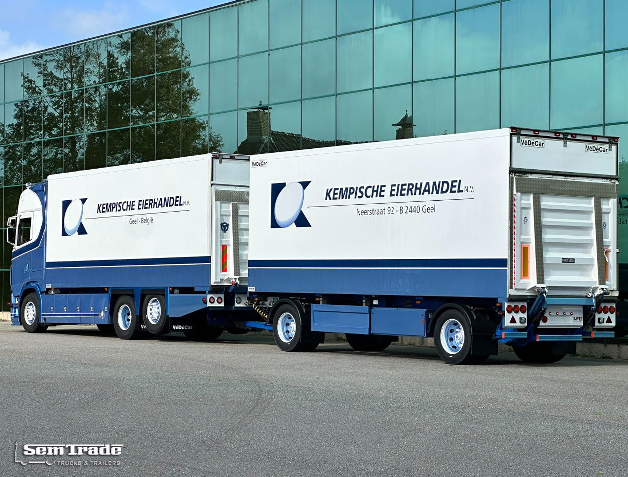 Scania S650 V8 NGS Only 193.000 KM Full Options FullY Isolated Body Special Show Truck / Combi NEW Condition - Refrijeratör kamyon: fotoğraf 4 Scania S650 V8 NGS Only 193.000 KM Full Options FullY Isolated Body Special Show Truck / Combi NEW Condition - Refrijeratör kamyon: fotoğraf 4