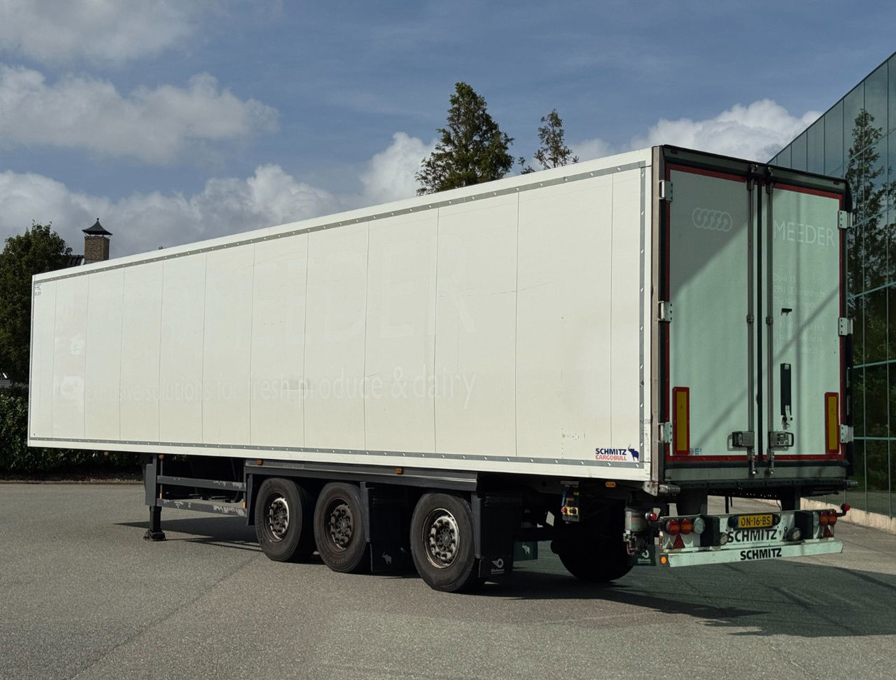 Schmitz Cargobull 3-AS Stuuras Carrier Vector 1550 Gegalvaniseerd Chassis Zeer Goede Banden TOP Staat NL Trailer - Frigorifik dorse: fotoğraf 3 Schmitz Cargobull 3-AS Stuuras Carrier Vector 1550 Gegalvaniseerd Chassis Zeer Goede Banden TOP Staat NL Trailer - Frigorifik dorse: fotoğraf 3