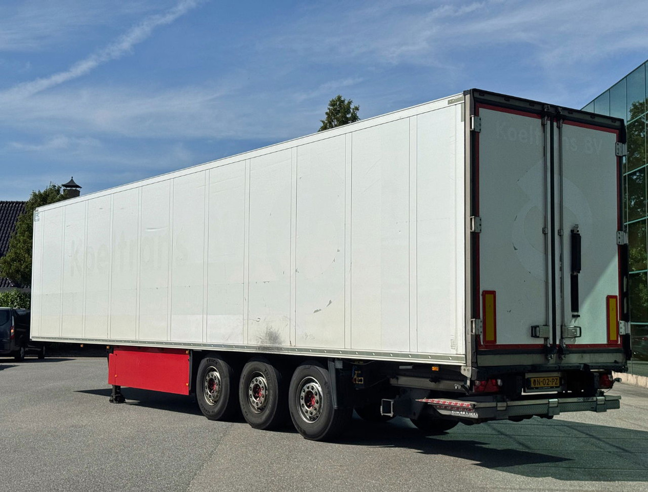 Schmitz Cargobull SCBS3B 270 CM High Flower Wide Liftaxle Tail Lift NL Trailer 6 - Frigorifik dorse: fotoğraf 3 Schmitz Cargobull SCBS3B 270 CM High Flower Wide Liftaxle Tail Lift NL Trailer 6 - Frigorifik dorse: fotoğraf 3