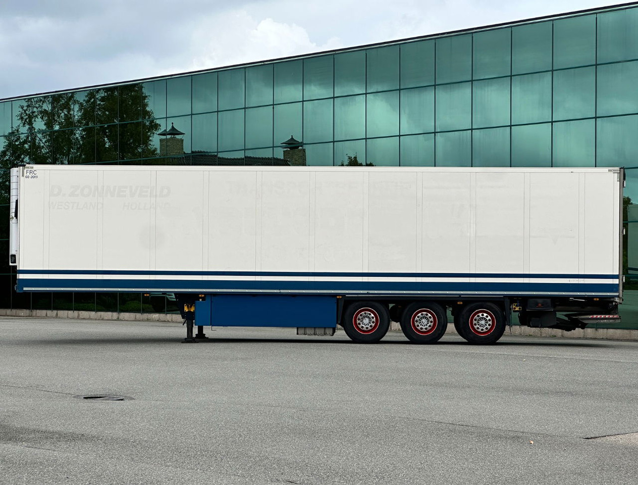 Schmitz Cargobull SCBS3B Carrier Vector 1550 Only 3367 Engine Hours Flowerwide 270 CM High Inside Lift Axle Tail Lift - Frigorifik dorse: fotoğraf 2 Schmitz Cargobull SCBS3B Carrier Vector 1550 Only 3367 Engine Hours Flowerwide 270 CM High Inside Lift Axle Tail Lift - Frigorifik dorse: fotoğraf 2