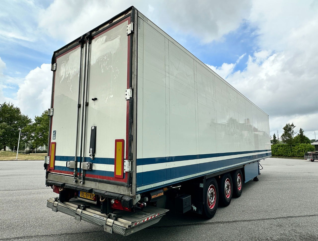 Schmitz Cargobull SCBS3B Carrier Vector 1550 Only 3367 Engine Hours Flowerwide 270 CM High Inside Lift Axle Tail Lift - Frigorifik dorse: fotoğraf 4 Schmitz Cargobull SCBS3B Carrier Vector 1550 Only 3367 Engine Hours Flowerwide 270 CM High Inside Lift Axle Tail Lift - Frigorifik dorse: fotoğraf 4