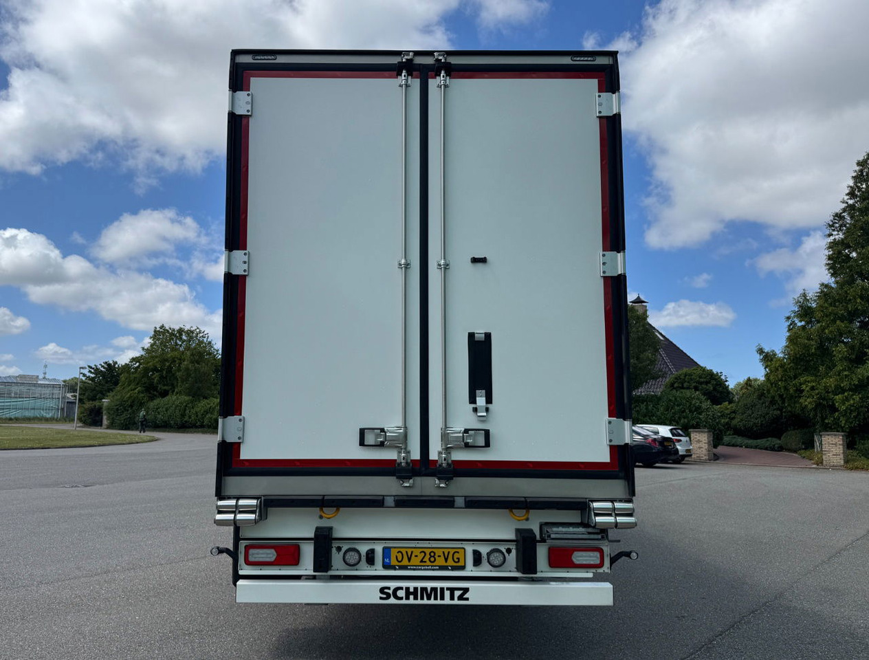 Schmitz Cargobull SCBS3B Thermo King Avancer A-400 270 High NEW AND Unused 2x Lift Axles Flower Wide - Frigorifik dorse: fotoğraf 4 Schmitz Cargobull SCBS3B Thermo King Avancer A-400 270 High NEW AND Unused 2x Lift Axles Flower Wide - Frigorifik dorse: fotoğraf 4