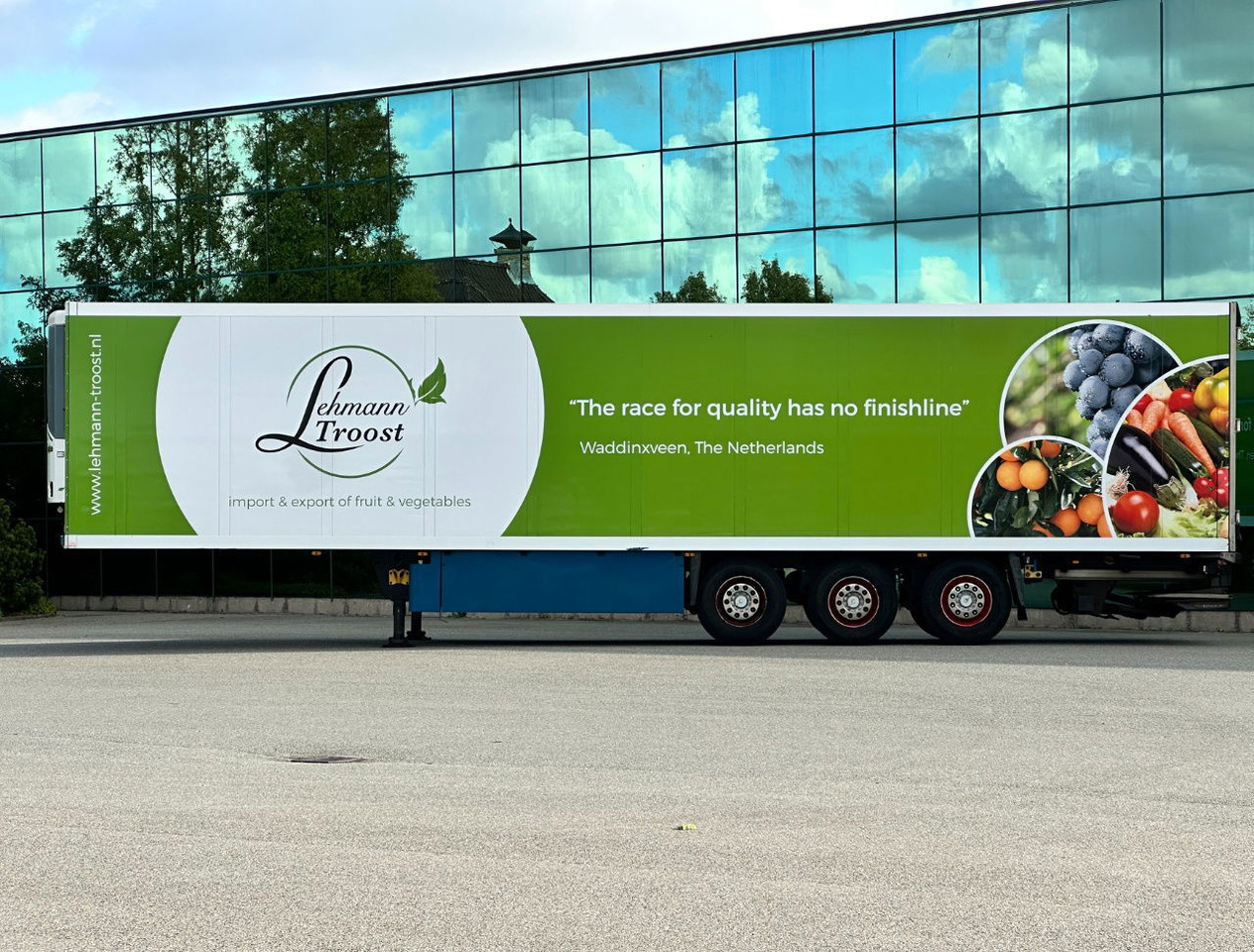 Schmitz Cargobull SKO 24 Thermo King SLX 200 Only 3645 Engine Hours 2X Lift Axle Flowerwide 270 CM High Inside Tail Lift NL-Trailer - Frigorifik dorse: fotoğraf 2 Schmitz Cargobull SKO 24 Thermo King SLX 200 Only 3645 Engine Hours 2X Lift Axle Flowerwide 270 CM High Inside Tail Lift NL-Trailer - Frigorifik dorse: fotoğraf 2