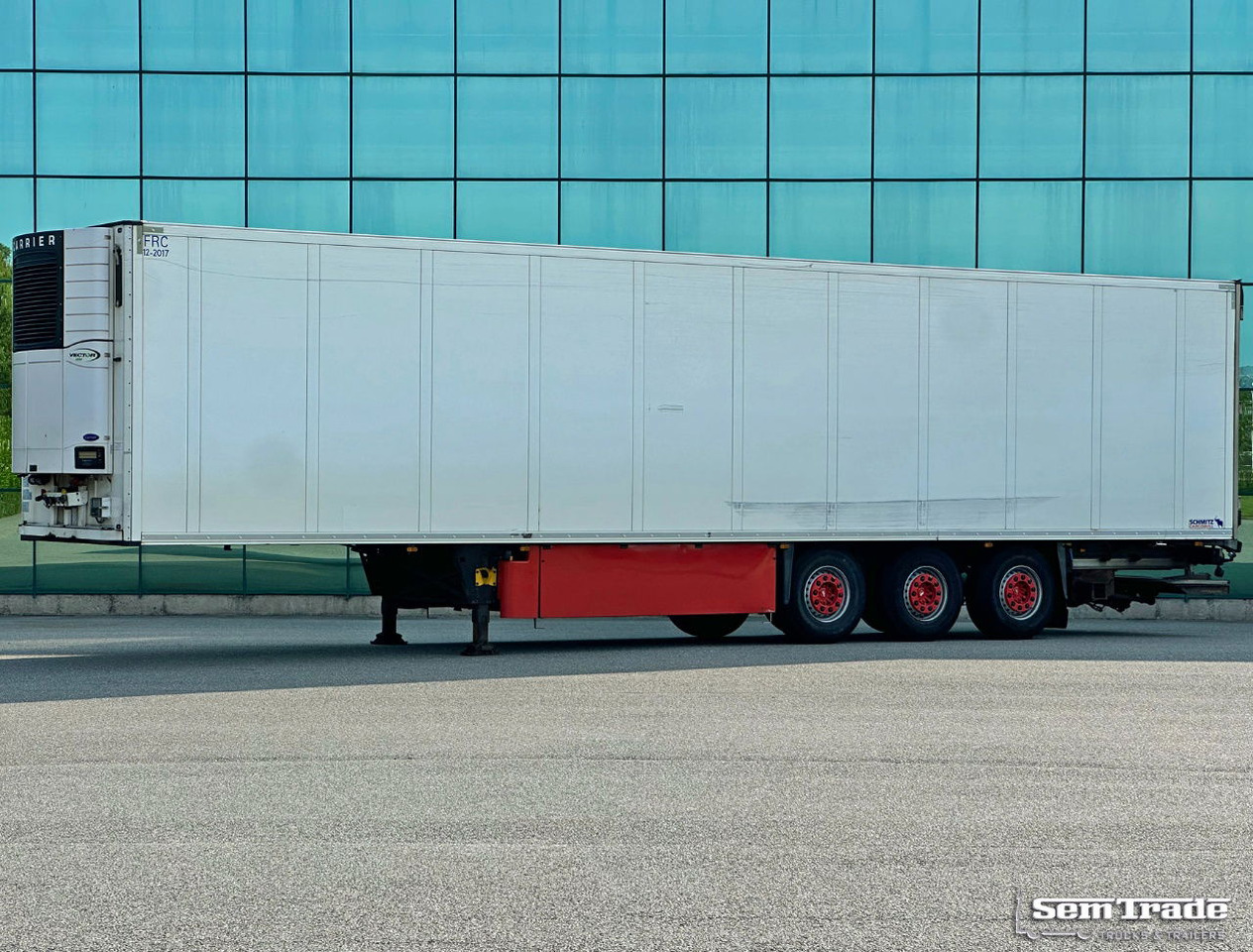 Schmitz Cargobull SKO24 Carrier Vector 1850 2X Lift Axle Flowerwide 270 CM High Holland Trailer - Frigorifik dorse: fotoğraf 1 Schmitz Cargobull SKO24 Carrier Vector 1850 2X Lift Axle Flowerwide 270 CM High Holland Trailer - Frigorifik dorse: fotoğraf 1