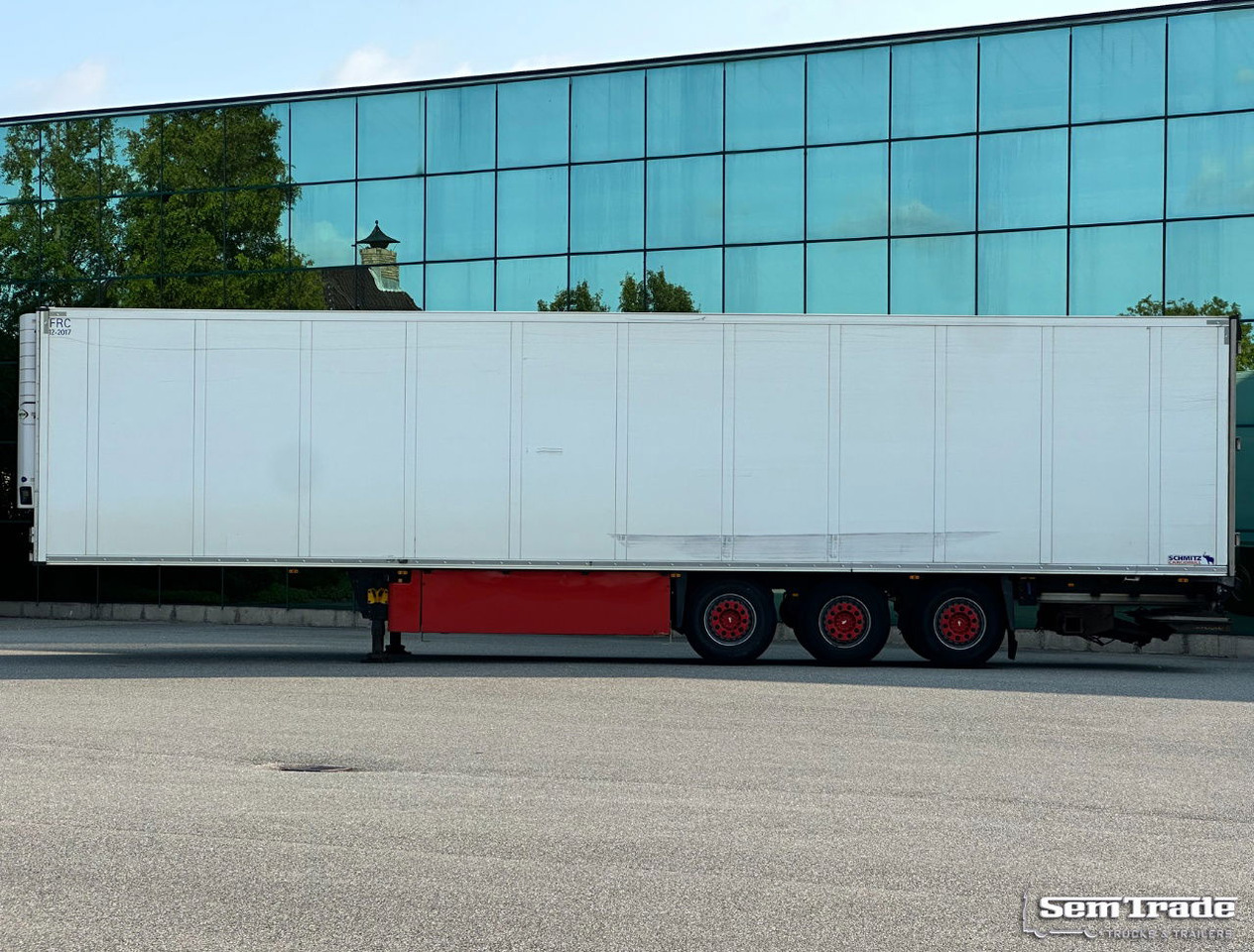 Schmitz Cargobull SKO24 Carrier Vector 1850 2X Lift Axle Flowerwide 270 CM High Holland Trailer - Frigorifik dorse: fotoğraf 2 Schmitz Cargobull SKO24 Carrier Vector 1850 2X Lift Axle Flowerwide 270 CM High Holland Trailer - Frigorifik dorse: fotoğraf 2