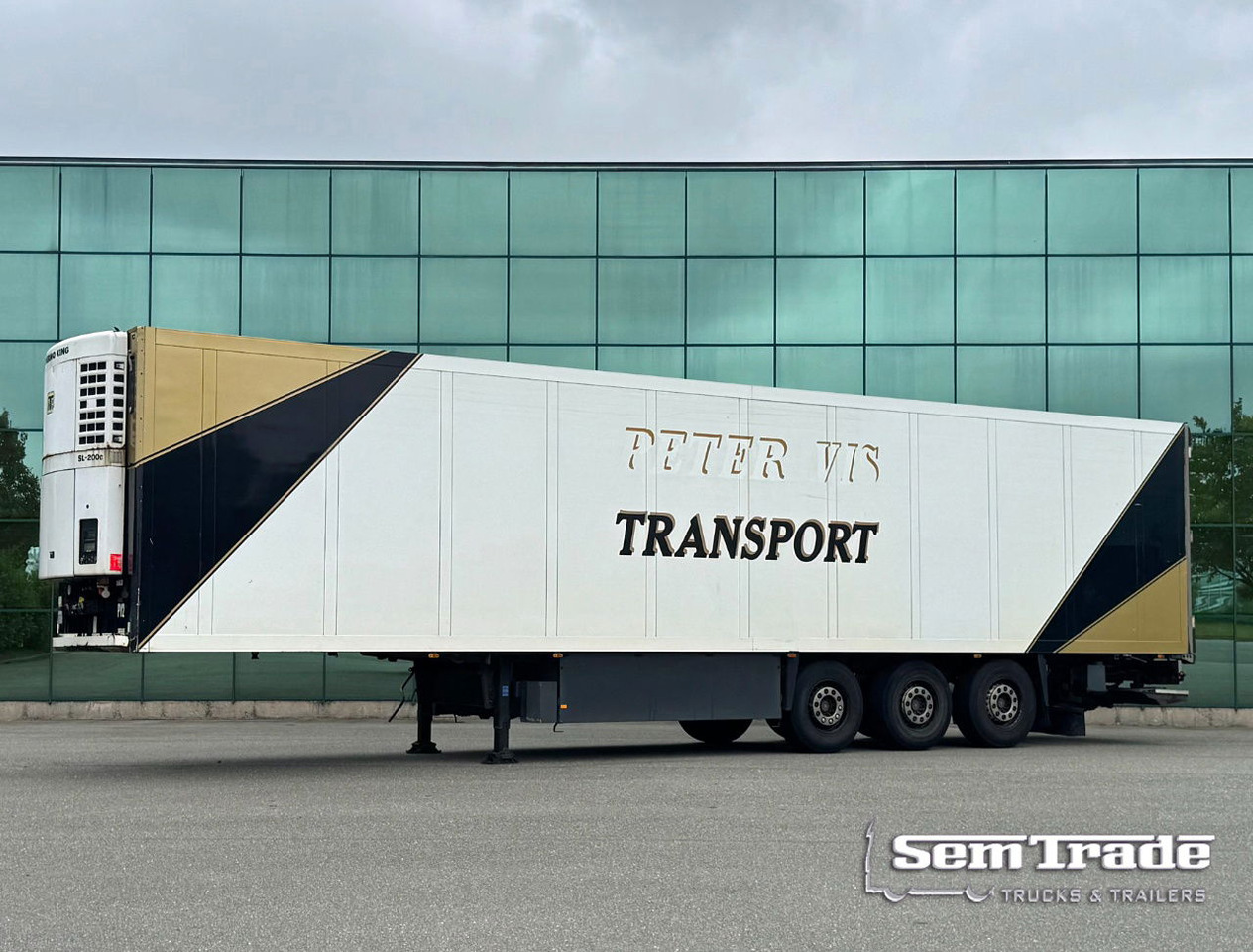 Schmitz Cargobull SKO24 Thermo King SL200e Only 8.900 Hours 270 CM High 250 CM Wide Disc Brakes Lift Axle NL Trailer - Frigorifik dorse: fotoğraf 1 Schmitz Cargobull SKO24 Thermo King SL200e Only 8.900 Hours 270 CM High 250 CM Wide Disc Brakes Lift Axle NL Trailer - Frigorifik dorse: fotoğraf 1