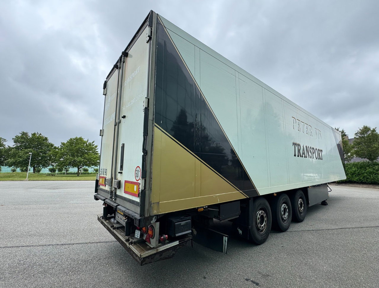 Schmitz Cargobull SKO24 Thermo King SL200e Only 8.900 Hours 270 CM High 250 CM Wide Disc Brakes Lift Axle NL Trailer - Frigorifik dorse: fotoğraf 5 Schmitz Cargobull SKO24 Thermo King SL200e Only 8.900 Hours 270 CM High 250 CM Wide Disc Brakes Lift Axle NL Trailer - Frigorifik dorse: fotoğraf 5