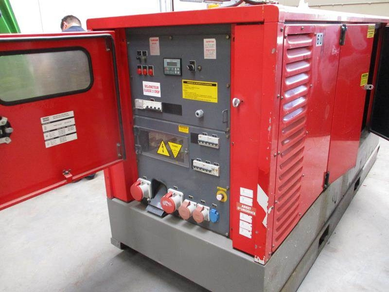 Atlas-Copco QAS 60 - Elektrikli jeneratör: fotoğraf 2 Atlas-Copco QAS 60 - Elektrikli jeneratör: fotoğraf 2