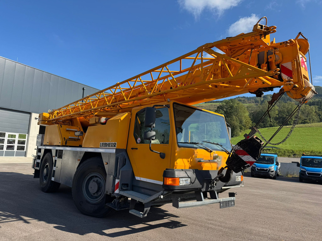 LIEBHERR LTM 1030/2 - Mobil vinç: fotoğraf 1 LIEBHERR LTM 1030/2 - Mobil vinç: fotoğraf 1