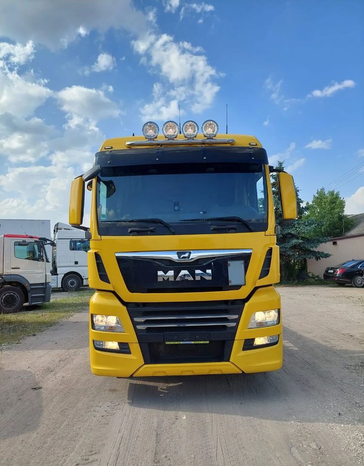 MAN TGX 26-500 Hakowiec oś skrętna - Kancalı yükleyici kamyon: fotoğraf 3 MAN TGX 26-500 Hakowiec oś skrętna - Kancalı yükleyici kamyon: fotoğraf 3