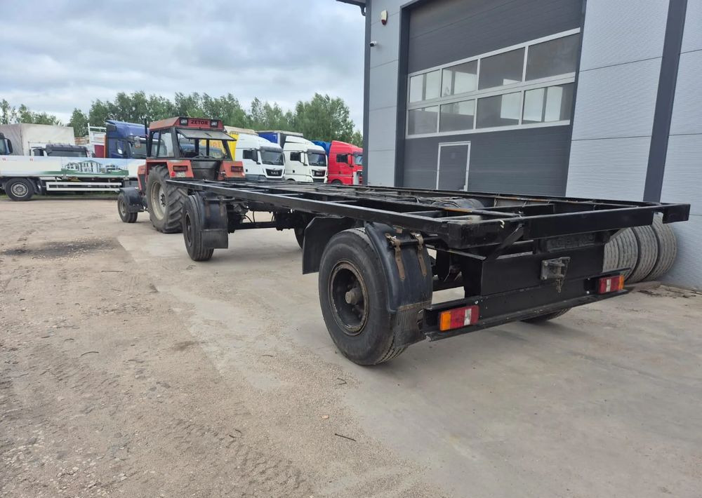 Schmitz Cargobull Przyczepa Krone na resorze - Şasi römork: fotoğraf 2 Schmitz Cargobull Przyczepa Krone na resorze - Şasi römork: fotoğraf 2