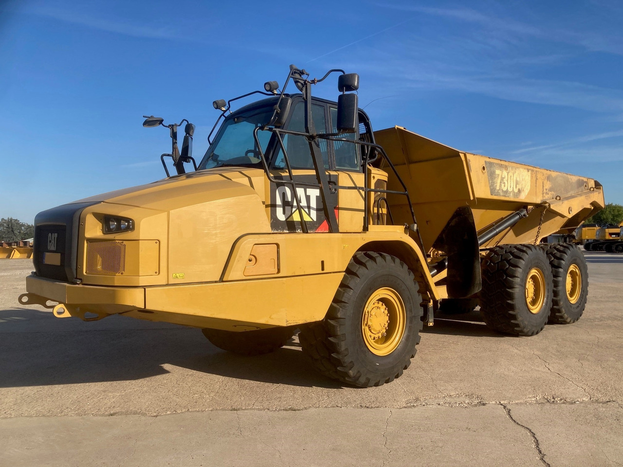 CATERPILLAR 730C - Belden kırma kaya kamyonu: fotoğraf 1 CATERPILLAR 730C - Belden kırma kaya kamyonu: fotoğraf 1