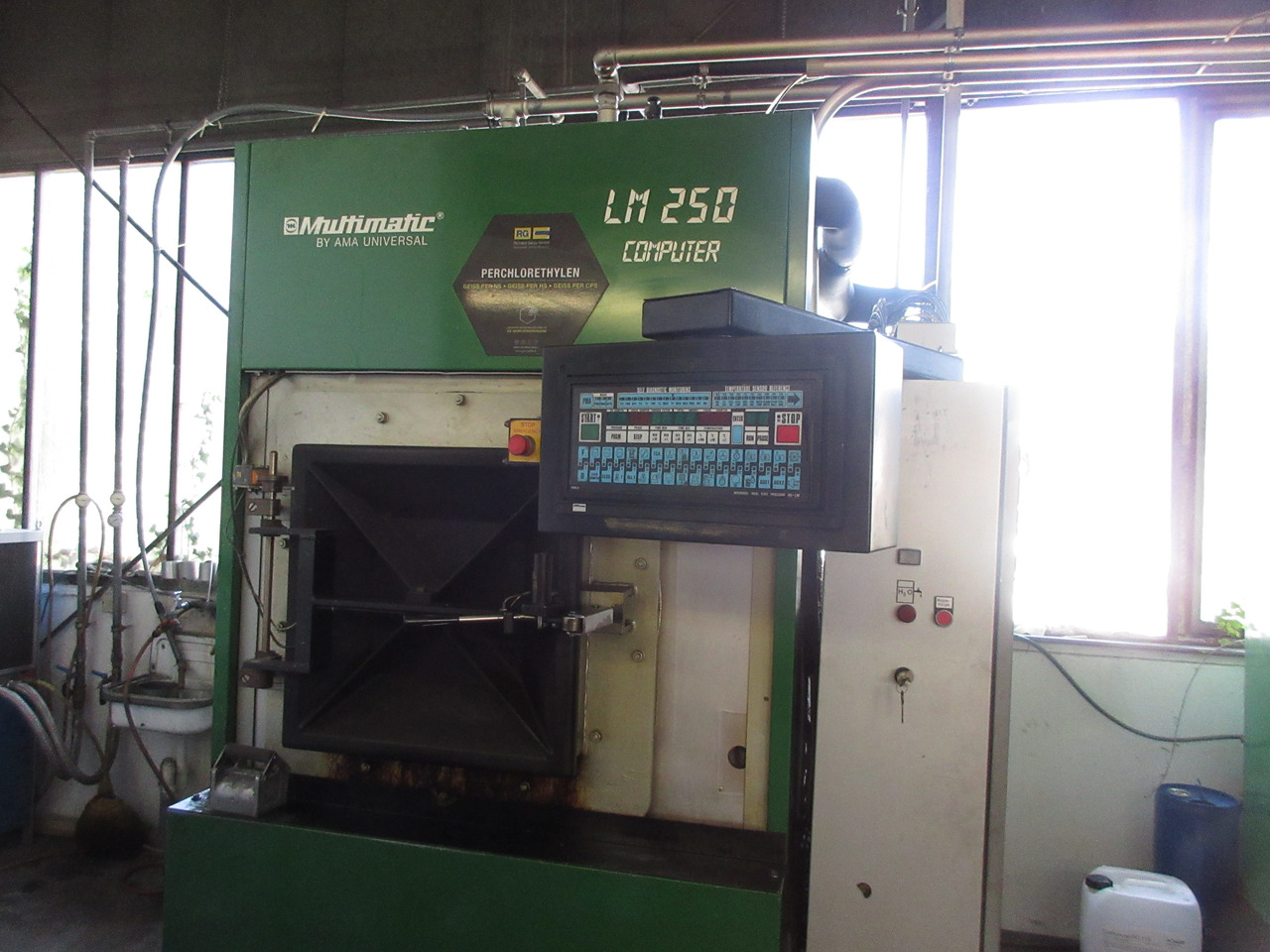 AMA Universal Multimatic LM 250 Computer Entfettungsanlage mit PER Perchlorethylen - Makine: fotoğraf 3 AMA Universal Multimatic LM 250 Computer Entfettungsanlage mit PER Perchlorethylen - Makine: fotoğraf 3