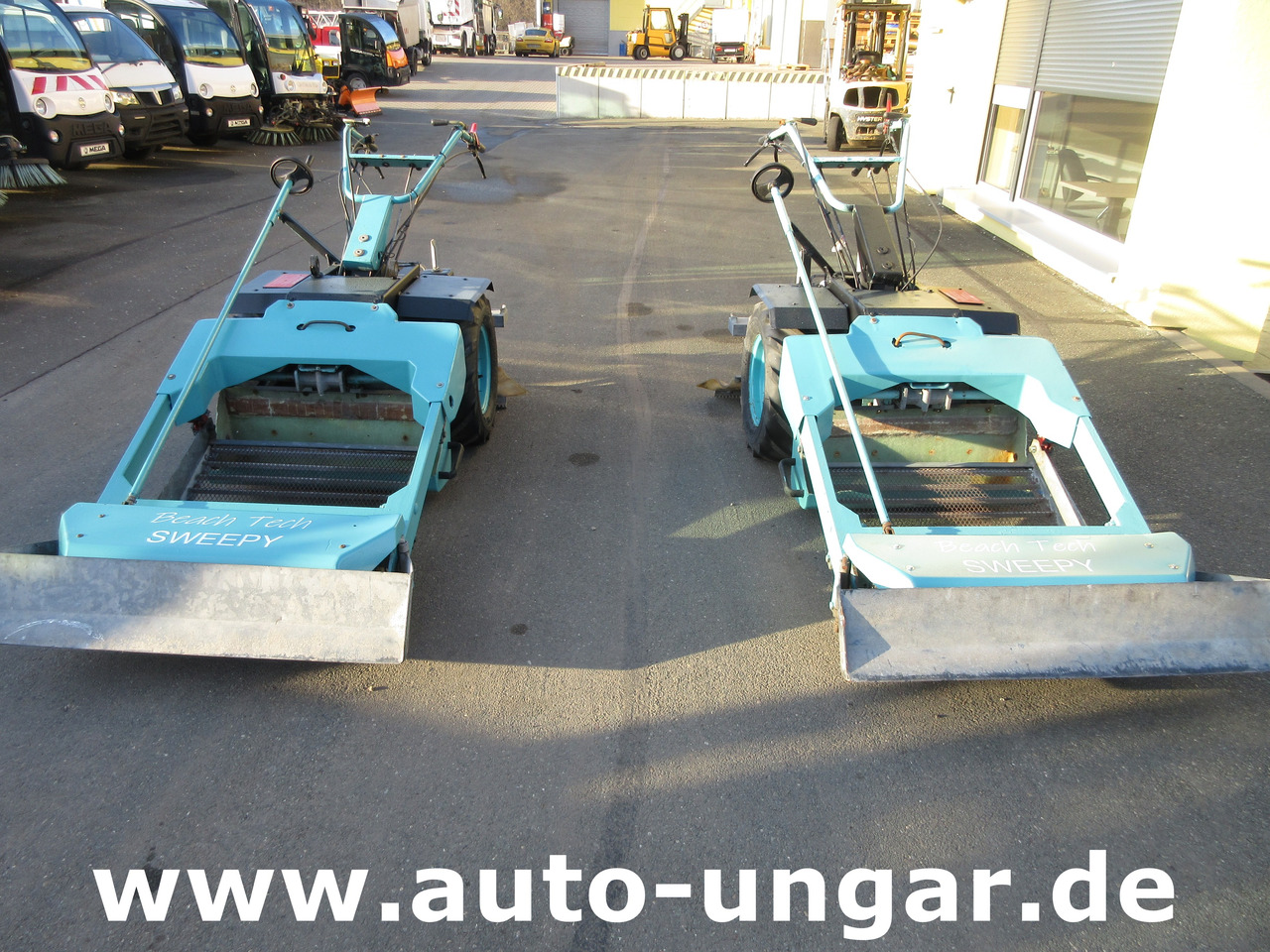 Beachtech Sweepy walk-behind Beachcleaner Strandreiniger Cribleuse de Plage - Atık toplama taşıt/ Özel amaçlı taşıt: fotoğraf 1 Beachtech Sweepy walk-behind Beachcleaner Strandreiniger Cribleuse de Plage - Atık toplama taşıt/ Özel amaçlı taşıt: fotoğraf 1