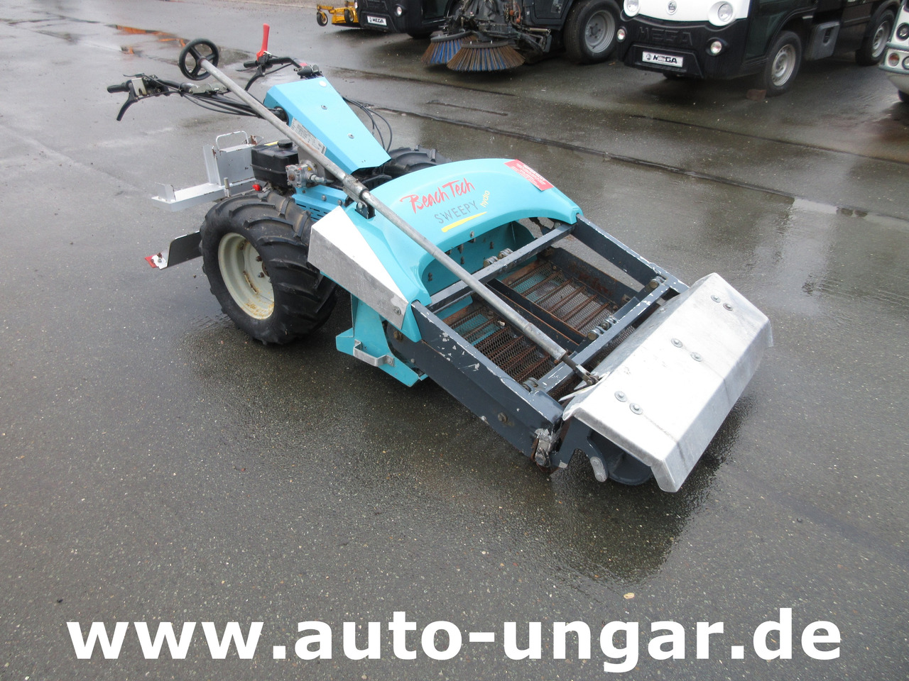 Kässbohrer BeachTech Sweepy Hydro Baujahr 2012 Strandreiniger Beachcleaner Cribleuse de Plage - Atık toplama taşıt/ Özel amaçlı taşıt: fotoğraf 2 Kässbohrer BeachTech Sweepy Hydro Baujahr 2012 Strandreiniger Beachcleaner Cribleuse de Plage - Atık toplama taşıt/ Özel amaçlı taşıt: fotoğraf 2