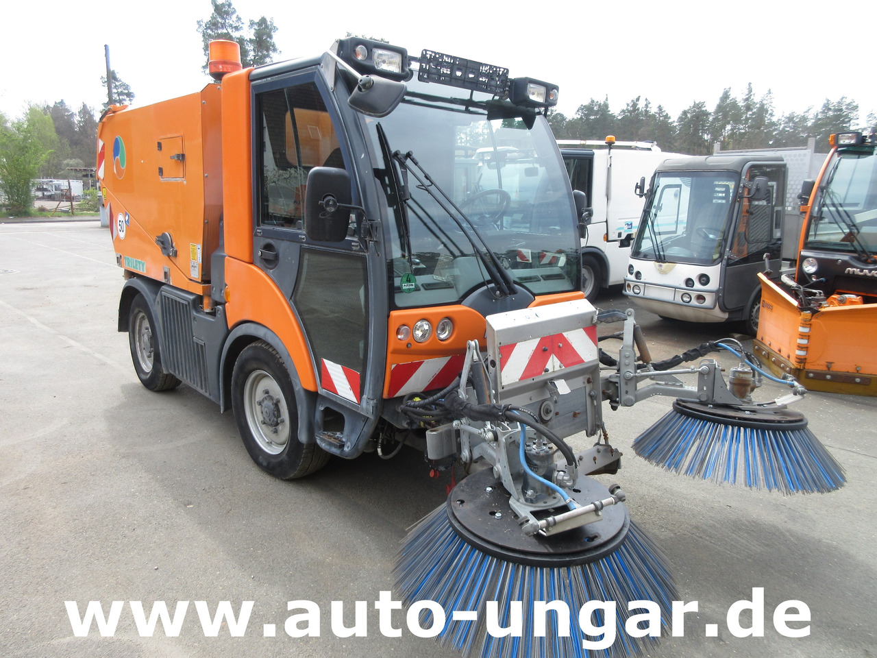 Multicar Tremo X56 4x4 Euro 5 Bj. 2015 Trilety TXK Kehr-Aufbau Motorschaden - Atık toplama taşıt/ Özel amaçlı taşıt: fotoğraf 1 Multicar Tremo X56 4x4 Euro 5 Bj. 2015 Trilety TXK Kehr-Aufbau Motorschaden - Atık toplama taşıt/ Özel amaçlı taşıt: fotoğraf 1