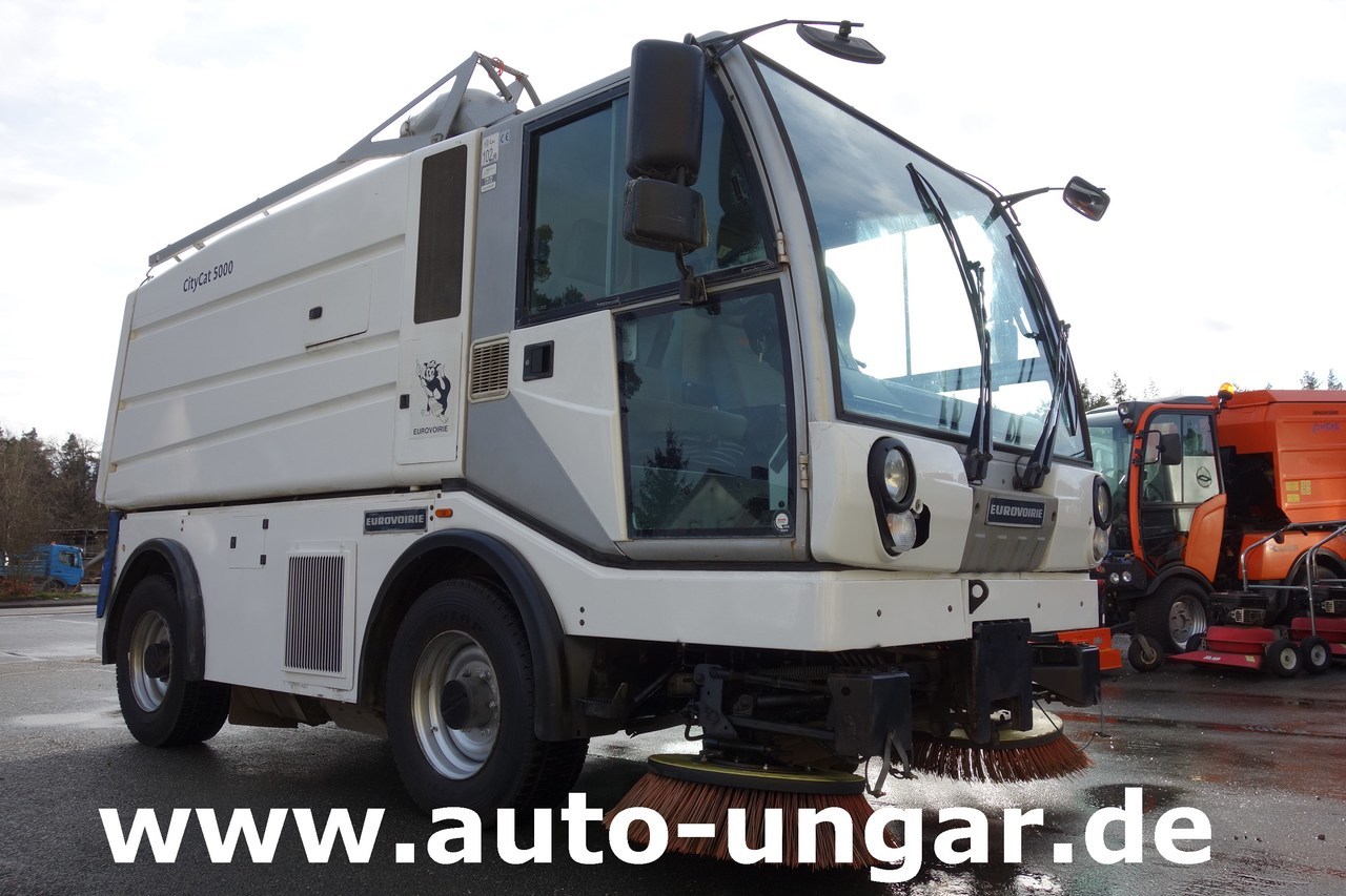 Bucher CityCat CC5000 Euro 5 Druckreiniger Vorbereitung Saugschlauch - Yol süpürme aracı: fotoğraf 1 Bucher CityCat CC5000 Euro 5 Druckreiniger Vorbereitung Saugschlauch - Yol süpürme aracı: fotoğraf 1