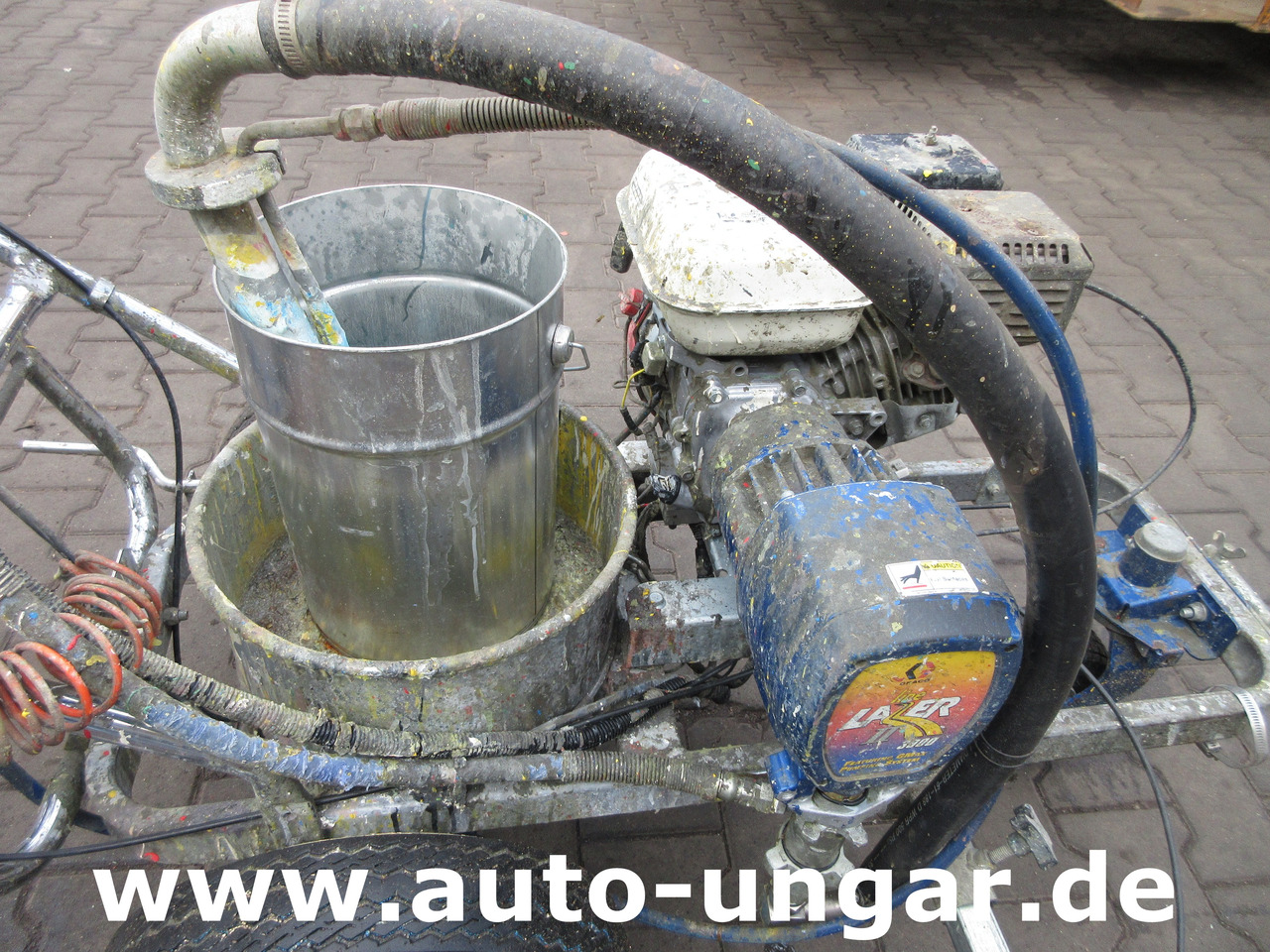 Graco LineLazer II 3900 Airless Roadmarking Machine Hofmann Markiermaschine - Asfalt döşeme aracı: fotoğraf 5 Graco LineLazer II 3900 Airless Roadmarking Machine Hofmann Markiermaschine - Asfalt döşeme aracı: fotoğraf 5