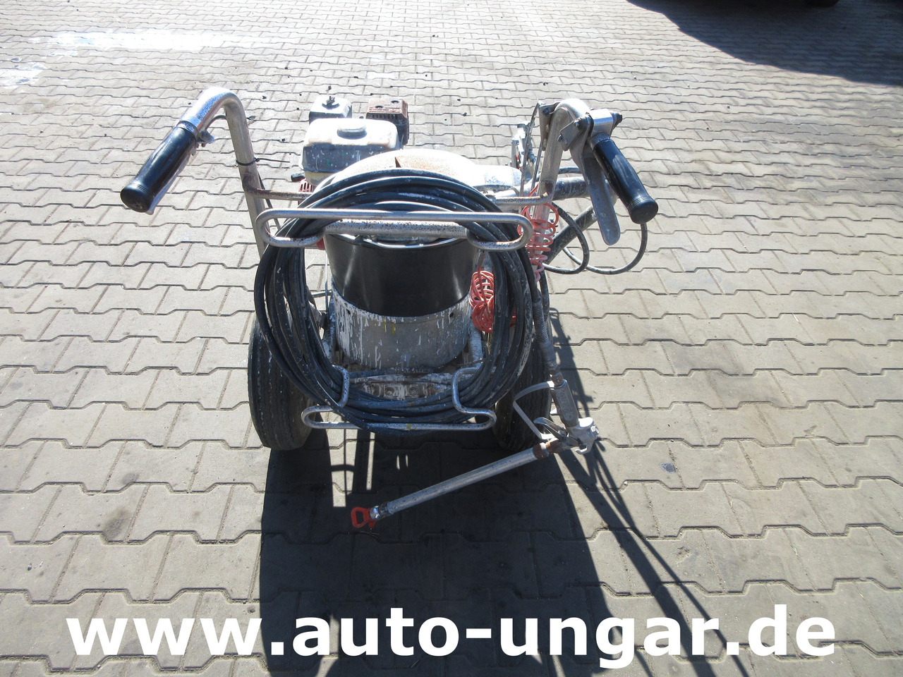 Graco LineLazer Striper GM 5000 Airless Roadmarking Machine Straßenmarkierung - Asfalt döşeme aracı: fotoğraf 4 Graco LineLazer Striper GM 5000 Airless Roadmarking Machine Straßenmarkierung - Asfalt döşeme aracı: fotoğraf 4