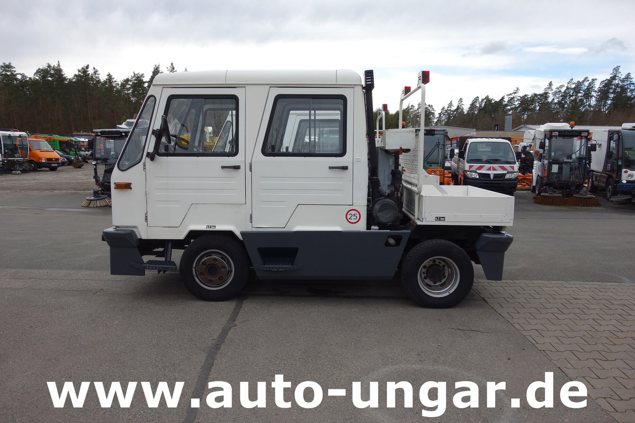 Multicar M26 Champion Flugzeugschlepper Doka GSE Airport Push Back Industrieschlepper - Pushback araçı: fotoğraf 3 Multicar M26 Champion Flugzeugschlepper Doka GSE Airport Push Back Industrieschlepper - Pushback araçı: fotoğraf 3