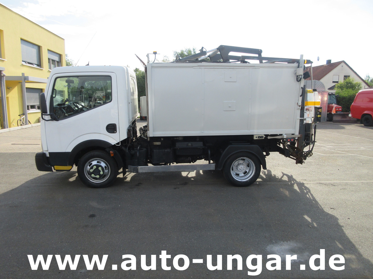 Nissan Cabstar 35.14 Mecagil Lebon Müllwagen BOM Garbage Truck 3.500kg - Çöp kamyonu: fotoğraf 4 Nissan Cabstar 35.14 Mecagil Lebon Müllwagen BOM Garbage Truck 3.500kg - Çöp kamyonu: fotoğraf 4