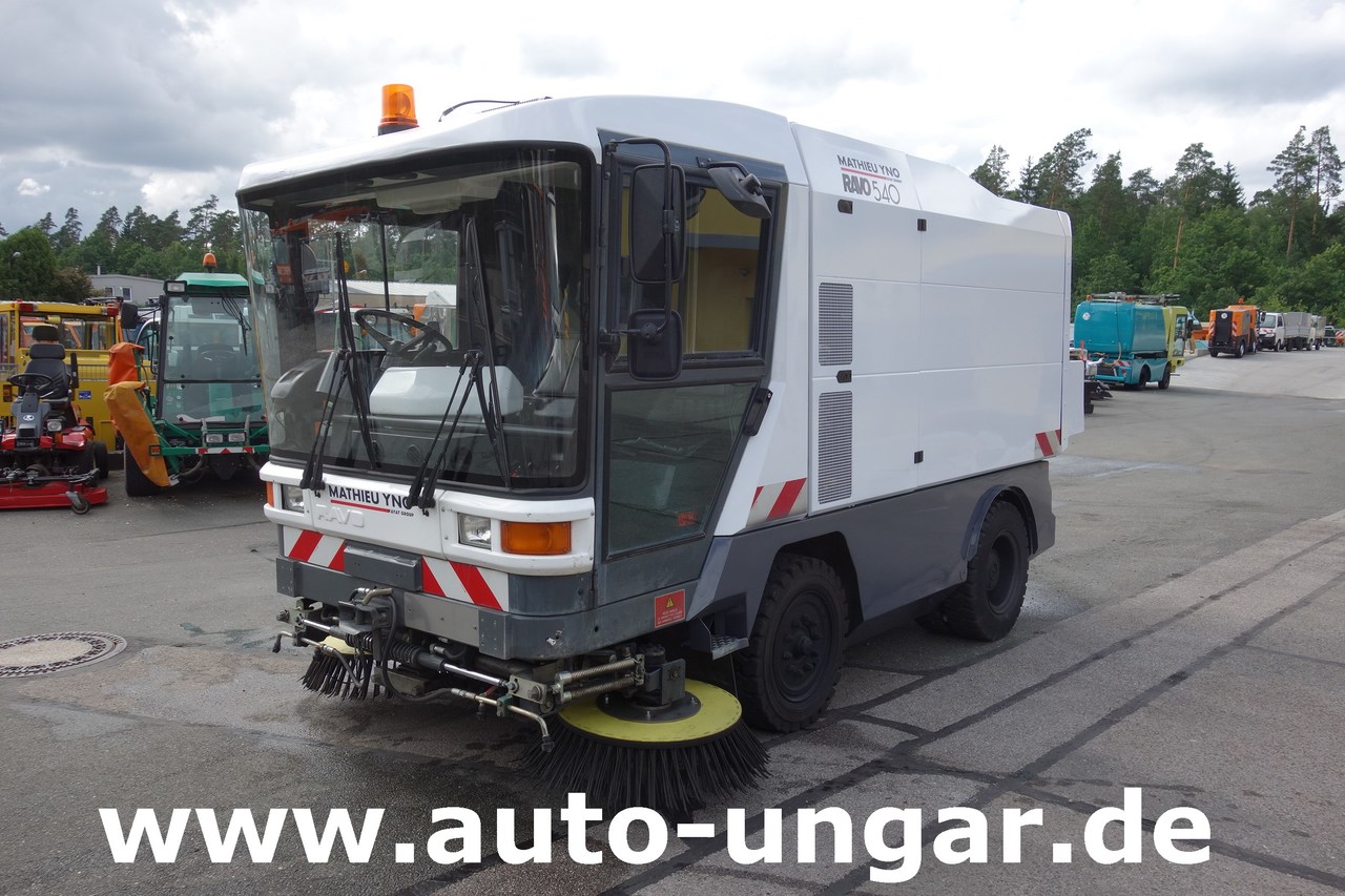Ravo C540 Kehrmaschine Hydrostat - Klima - 1. Hand - Yol süpürme aracı: fotoğraf 4 Ravo C540 Kehrmaschine Hydrostat - Klima - 1. Hand - Yol süpürme aracı: fotoğraf 4