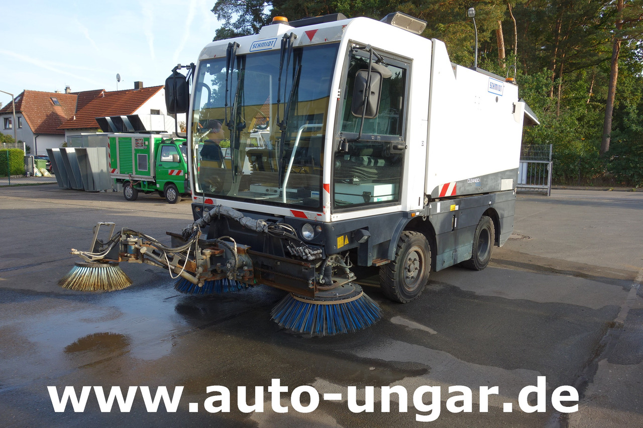 SCHMIDT Cleango 500 EURO 5 3. Besen Baujahr 2013 Kehrmaschine Straßenkehrmaschine - Yol süpürme aracı: fotoğraf 1 SCHMIDT Cleango 500 EURO 5 3. Besen Baujahr 2013 Kehrmaschine Straßenkehrmaschine - Yol süpürme aracı: fotoğraf 1