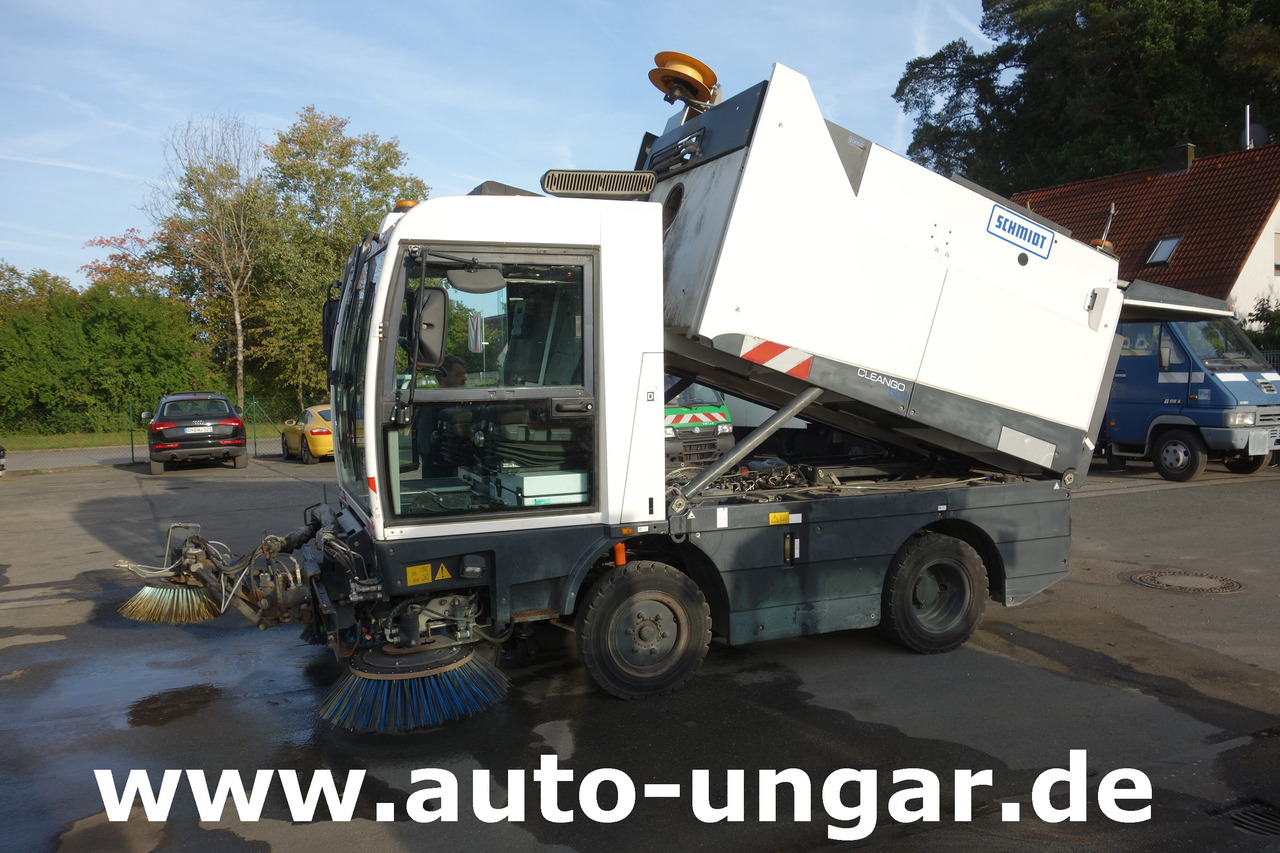 SCHMIDT Cleango 500 EURO 5 3. Besen Baujahr 2013 Kehrmaschine Straßenkehrmaschine - Yol süpürme aracı: fotoğraf 2 SCHMIDT Cleango 500 EURO 5 3. Besen Baujahr 2013 Kehrmaschine Straßenkehrmaschine - Yol süpürme aracı: fotoğraf 2