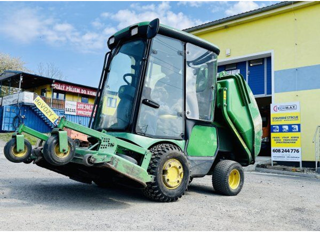 John Deere 1565 Serie II 4WD + MCS 600H - Çim biçme makinesi: fotoğraf 1 John Deere 1565 Serie II 4WD + MCS 600H - Çim biçme makinesi: fotoğraf 1