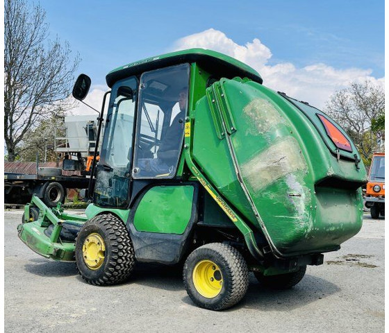 John Deere 1565 Serie II 4WD + MCS 600H - Çim biçme makinesi: fotoğraf 3 John Deere 1565 Serie II 4WD + MCS 600H - Çim biçme makinesi: fotoğraf 3