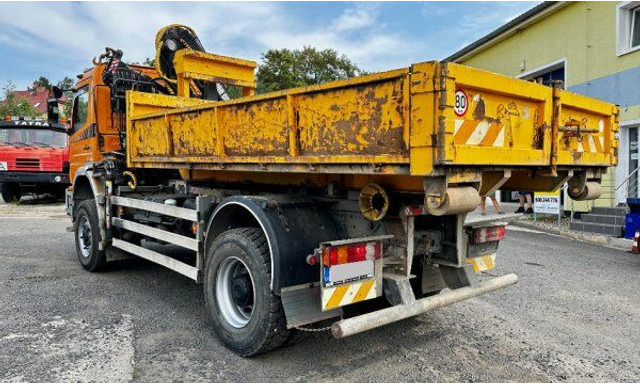 Mercedes-Benz Atego 1823 +HIAB - Kancalı yükleyici kamyon, Vinçli kamyon: fotoğraf 2 Mercedes-Benz Atego 1823 +HIAB - Kancalı yükleyici kamyon, Vinçli kamyon: fotoğraf 2