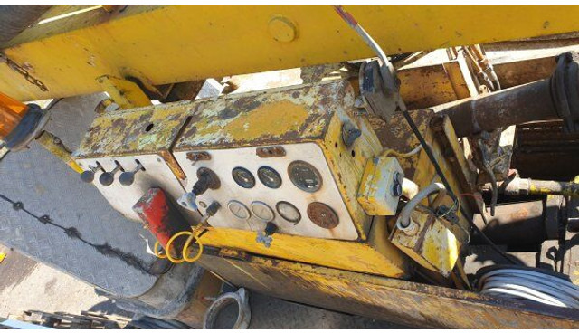 Schwing 2x! 25m BPL 601 +6x6 Tatra 815 (DOCS/KFZ MACHINE +1 no docs/kein - Mobil beton pompası: fotoğraf 5 Schwing 2x! 25m BPL 601 +6x6 Tatra 815 (DOCS/KFZ MACHINE +1 no docs/kein - Mobil beton pompası: fotoğraf 5