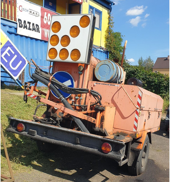 Asfalt döşeme aracı Strassmayr Patchmatic STP 1008 (incomplete! nicht/nie-komplet: fotoğraf 10