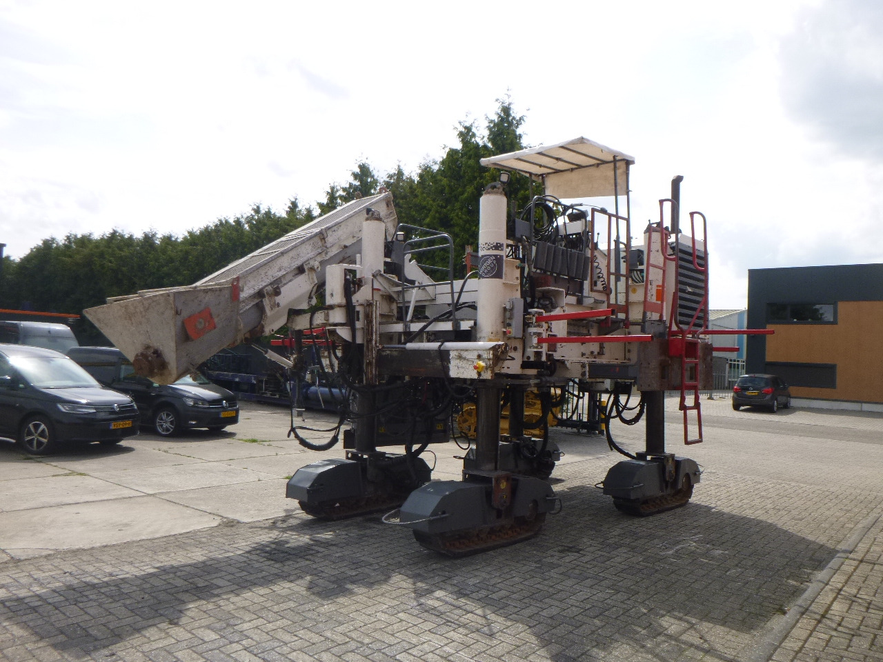 WIRTGEN SP250 - Beton finişeri: fotoğraf 1 WIRTGEN SP250 - Beton finişeri: fotoğraf 1
