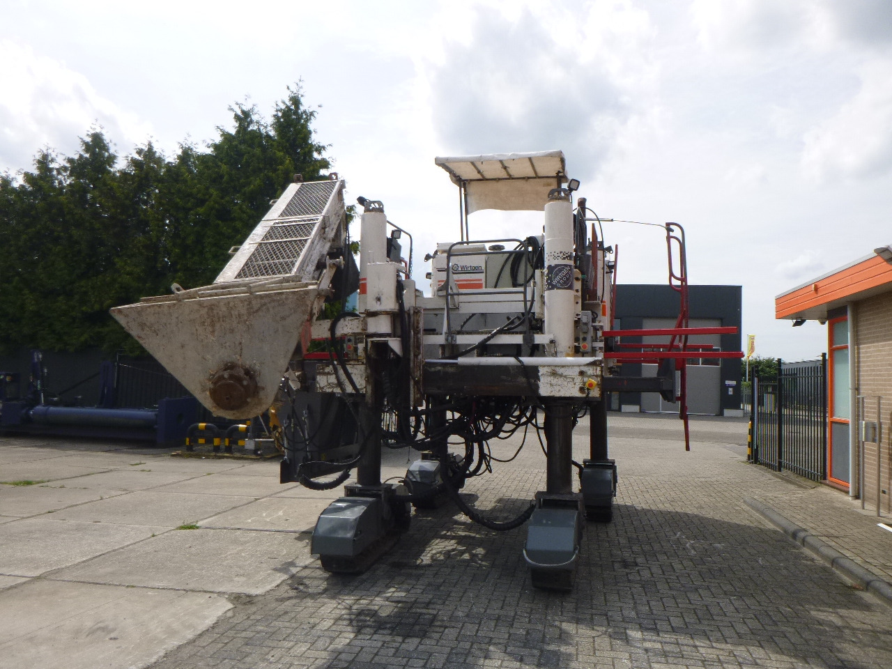 WIRTGEN SP250 - Beton finişeri: fotoğraf 2 WIRTGEN SP250 - Beton finişeri: fotoğraf 2