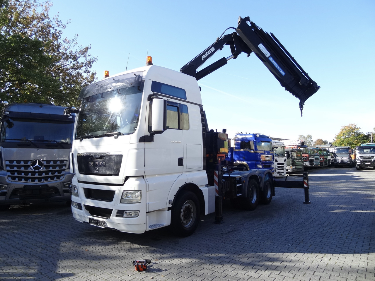 MAN TGX 33.480 6X4 Kran MKG 381 bis 20 Meter - Çekici: fotoğraf 1 MAN TGX 33.480 6X4 Kran MKG 381 bis 20 Meter - Çekici: fotoğraf 1