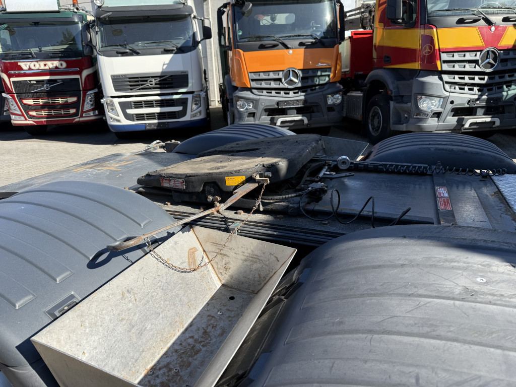 Scania R400 6X2 Kran Hiab 377-8 bis 25 Meter - Çekici: fotoğraf 2 Scania R400 6X2 Kran Hiab 377-8 bis 25 Meter - Çekici: fotoğraf 2