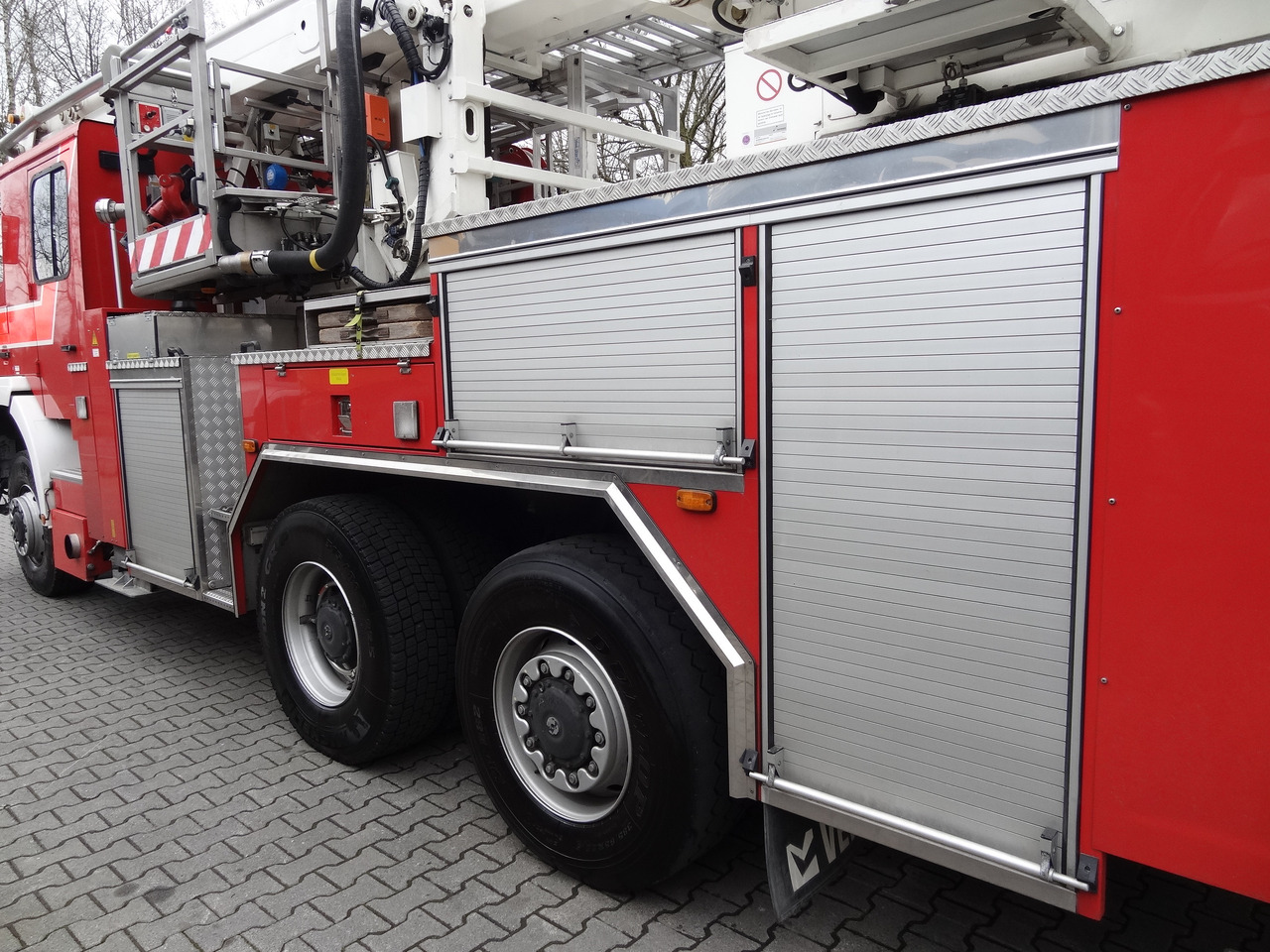MAN FE 410 6X6 Feuerwehr Vema Lift 32 Meter - Araç üzerine platform: fotoğraf 5 MAN FE 410 6X6 Feuerwehr Vema Lift 32 Meter - Araç üzerine platform: fotoğraf 5