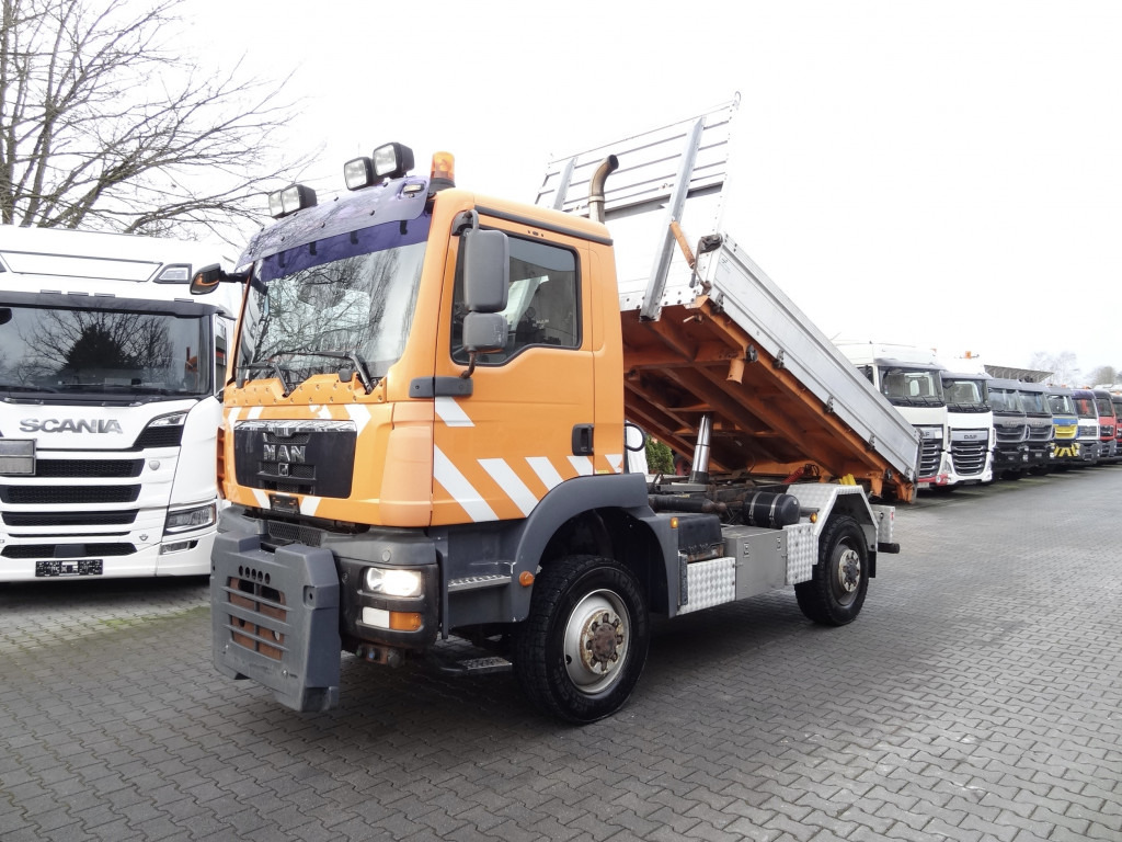 MAN TGM 13.250 4X4 Ex-Kommunal - Damperli kamyon: fotoğraf 1 MAN TGM 13.250 4X4 Ex-Kommunal - Damperli kamyon: fotoğraf 1