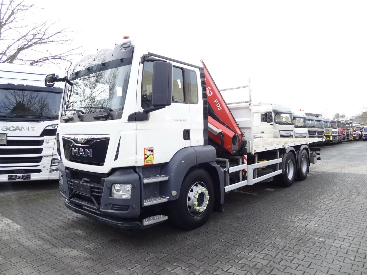 MAN TGS 26.320 6X4 BB mit Kran Fassi F175 - Vinçli kamyon, Sal/ Açık kasa kamyon: fotoğraf 1 MAN TGS 26.320 6X4 BB mit Kran Fassi F175 - Vinçli kamyon, Sal/ Açık kasa kamyon: fotoğraf 1